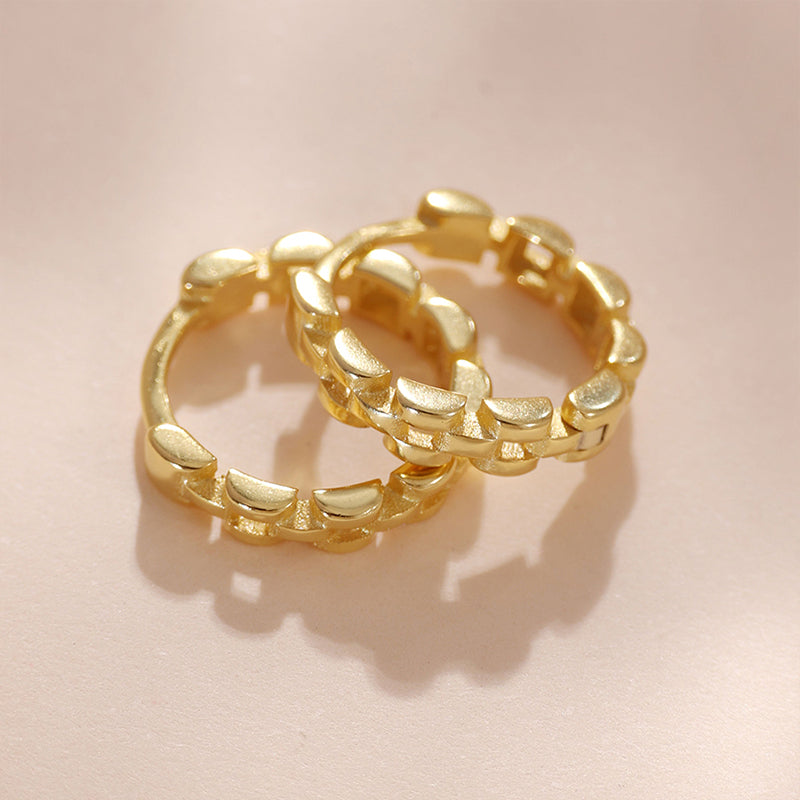 Chain Huggies Earring