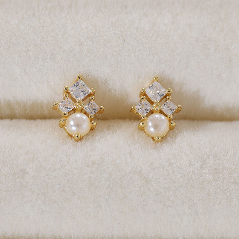 Diamond Pearl Stud Earrings