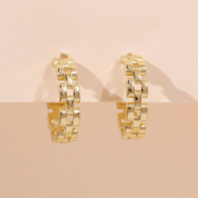 Chain Huggies Earring