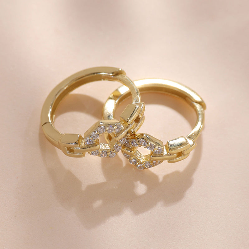 Chain Linked Huggies Earring