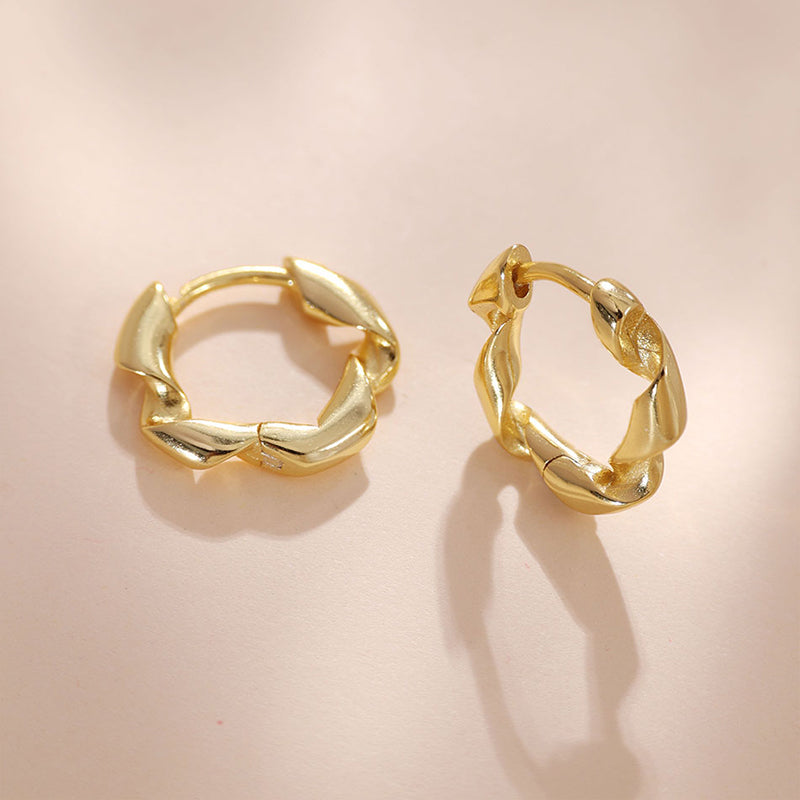 Twisted Huggies Hoop Earring