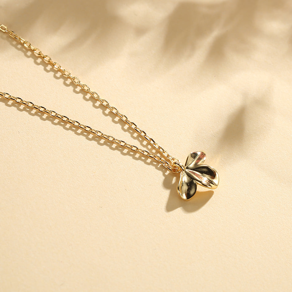 Daffodil Flower Pendant Necklace